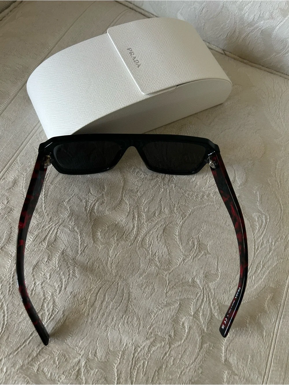 Authentic Prada SPR22Y 1AB-0S0 Sunglasses  Black Aviator Gray Lens Made in Italy